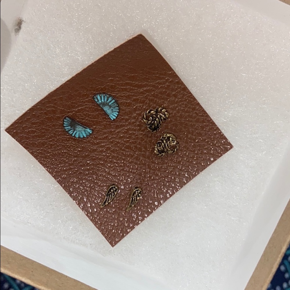 NEW w/o tags Earrings